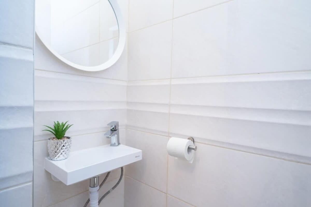 בודפשט Ultra Central Large Stylish Apartment מראה חיצוני תמונה