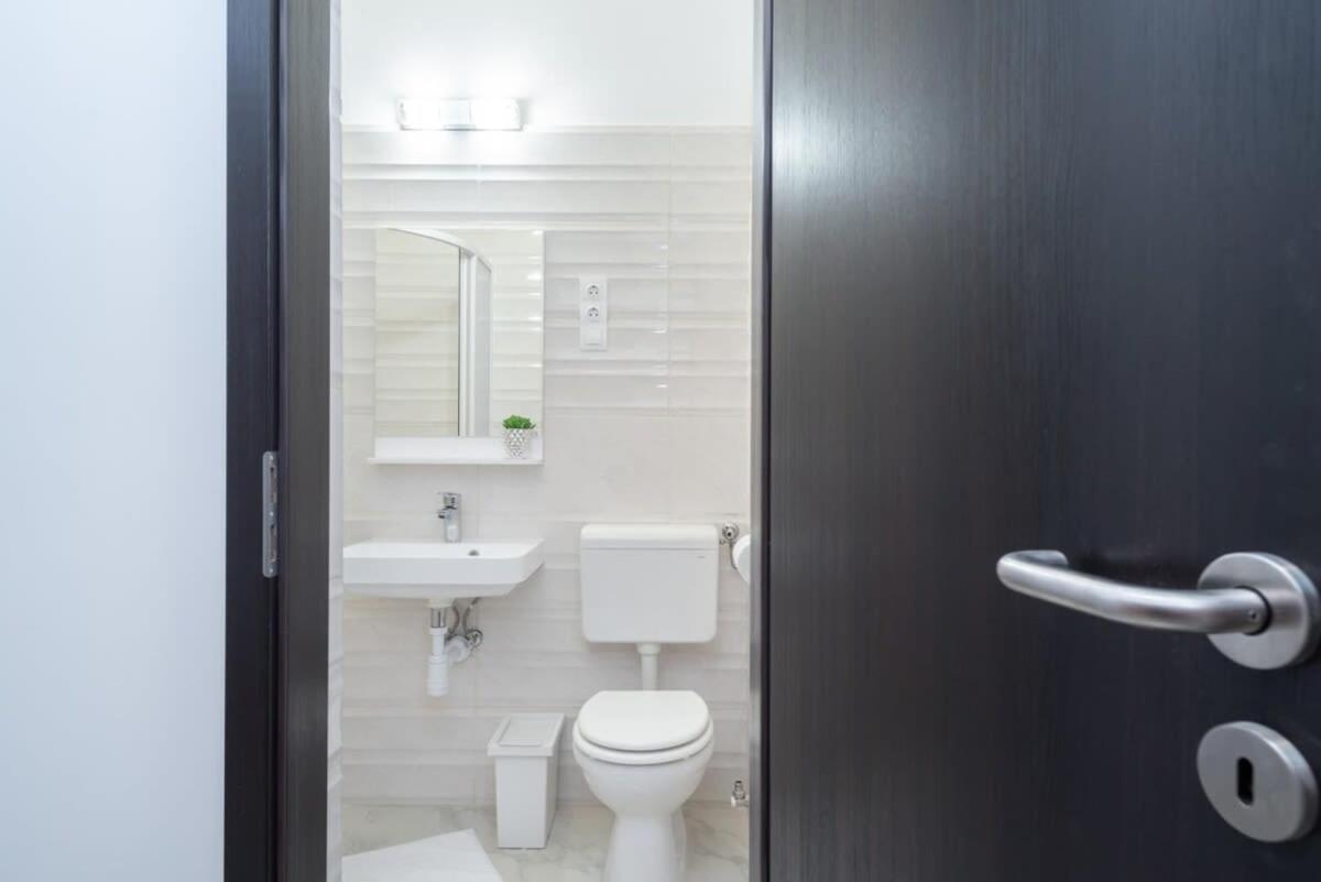 בודפשט Ultra Central Large Stylish Apartment מראה חיצוני תמונה