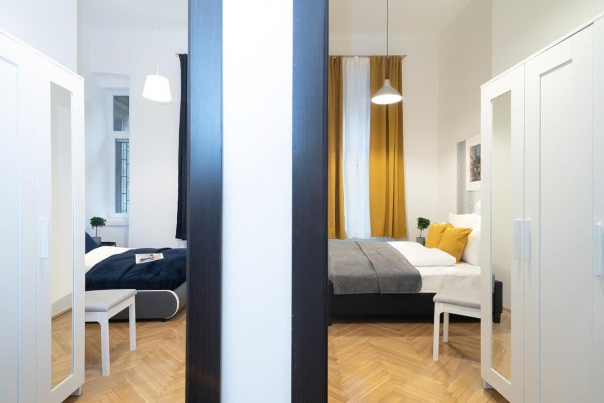 בודפשט Ultra Central Large Stylish Apartment מראה חיצוני תמונה