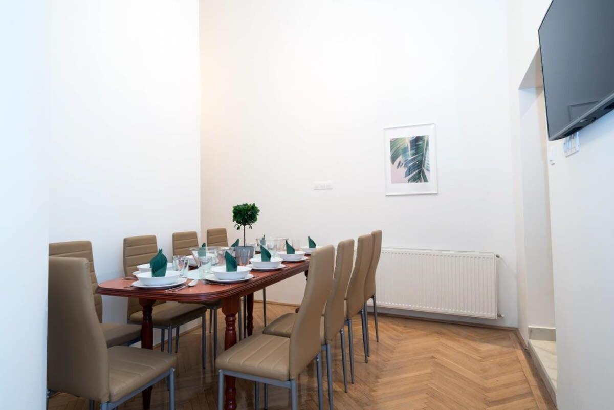 בודפשט Ultra Central Large Stylish Apartment מראה חיצוני תמונה